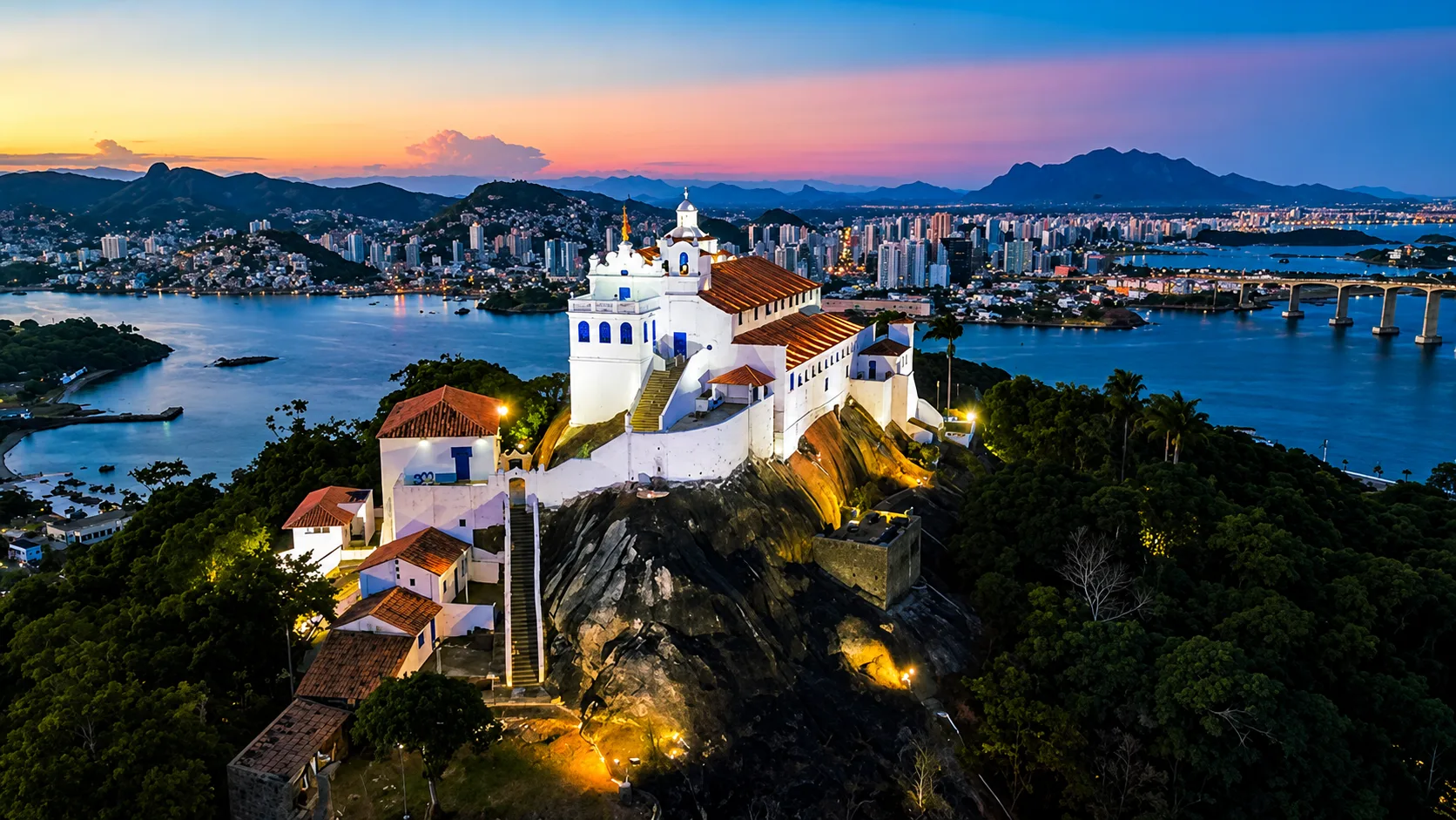 Paisagem do Espírito Santo ao entardecer